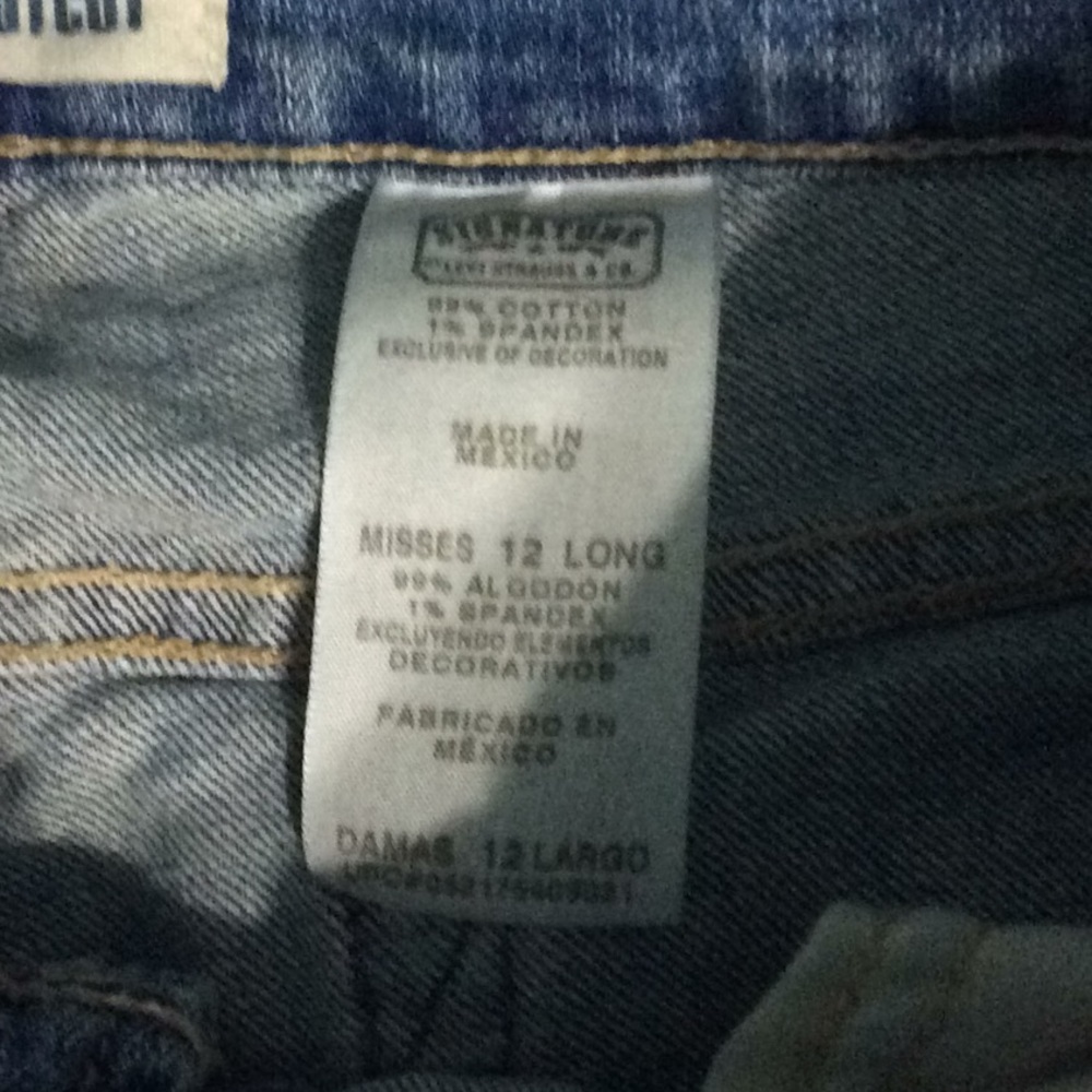 Levi’s low rise bootcut jeans size 12.   W186 - Picture 3 of 7
